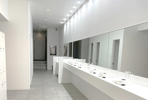 天王寺ジム写真：更衣室2