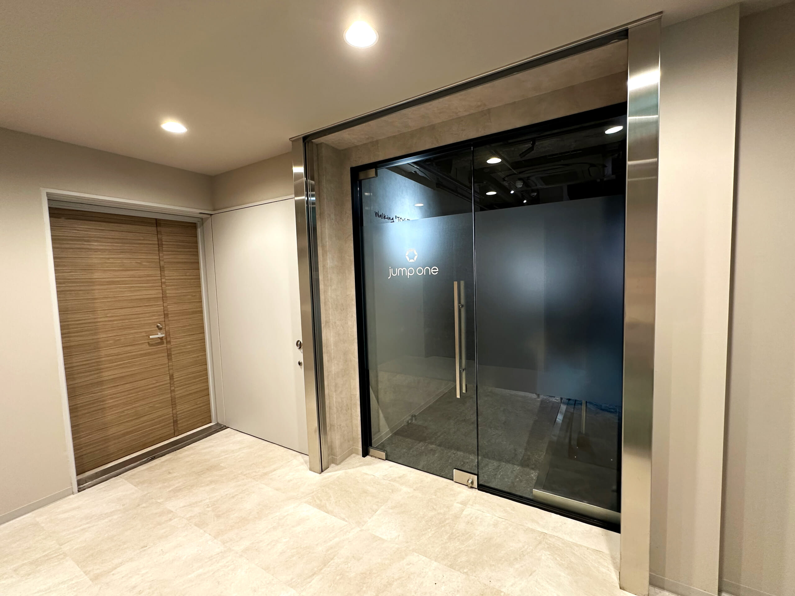 新宿ジム写真：入口