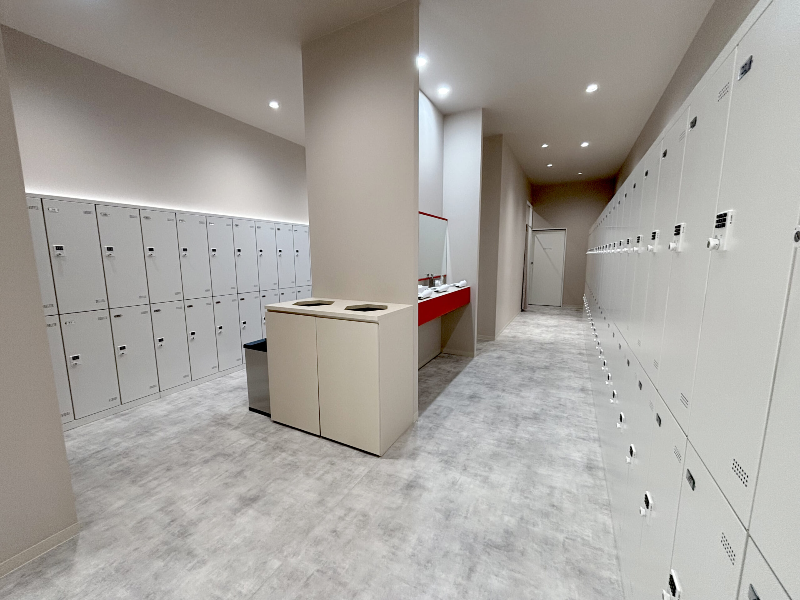 刈谷ジム写真：更衣室1