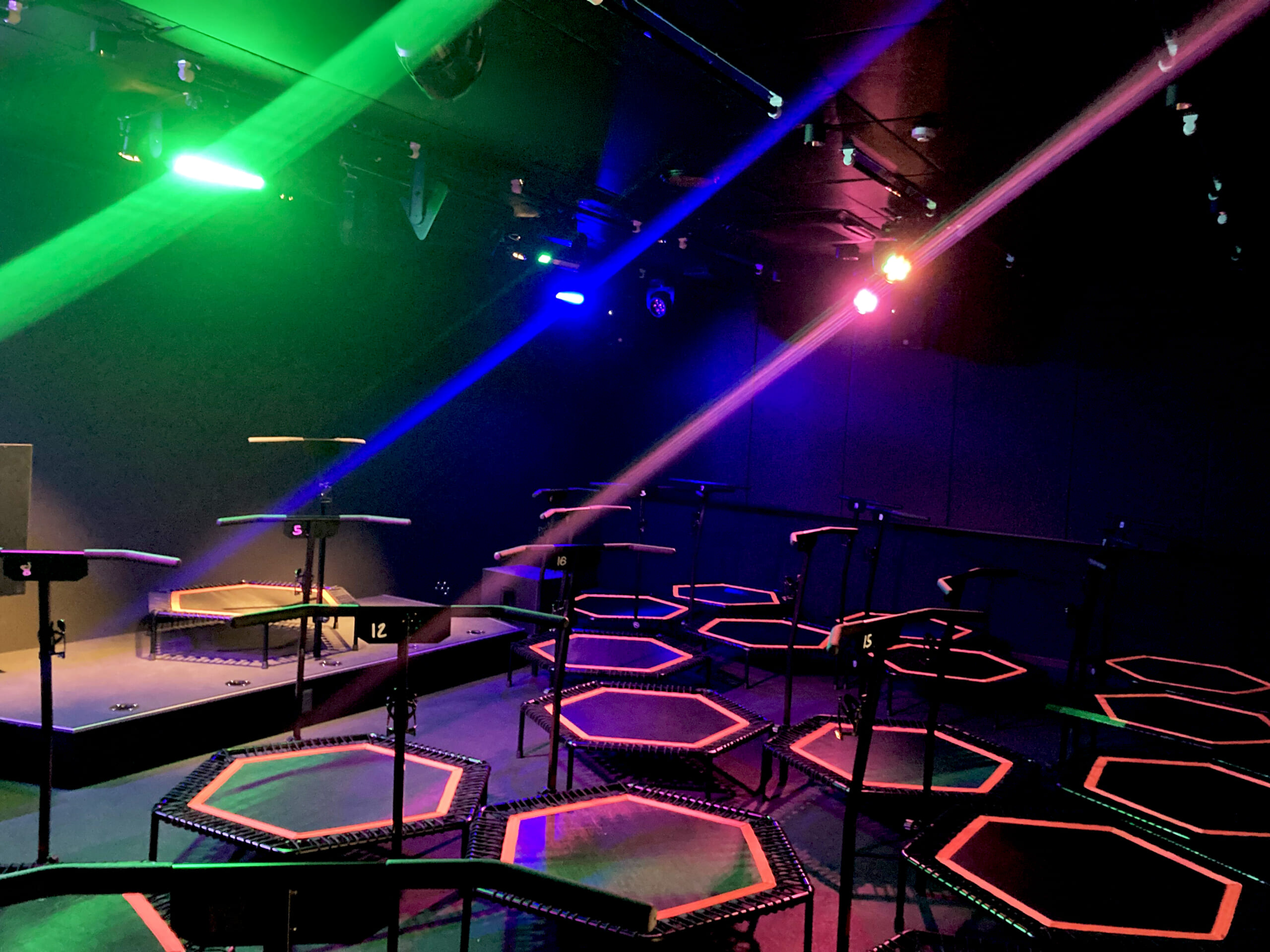 西熊本ジム写真：暗闇フィットネススタジオ1